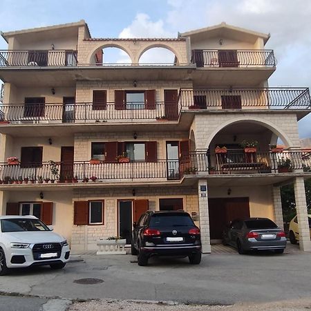 Apartments Villa Anna Podstrana Exterior photo